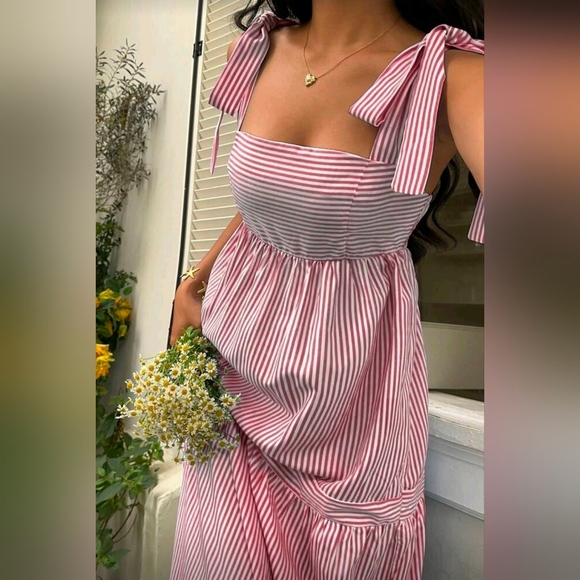 New Boho Striped Tie Shoulder Tiered Maxi Dress Red White - Picture 5 of 8